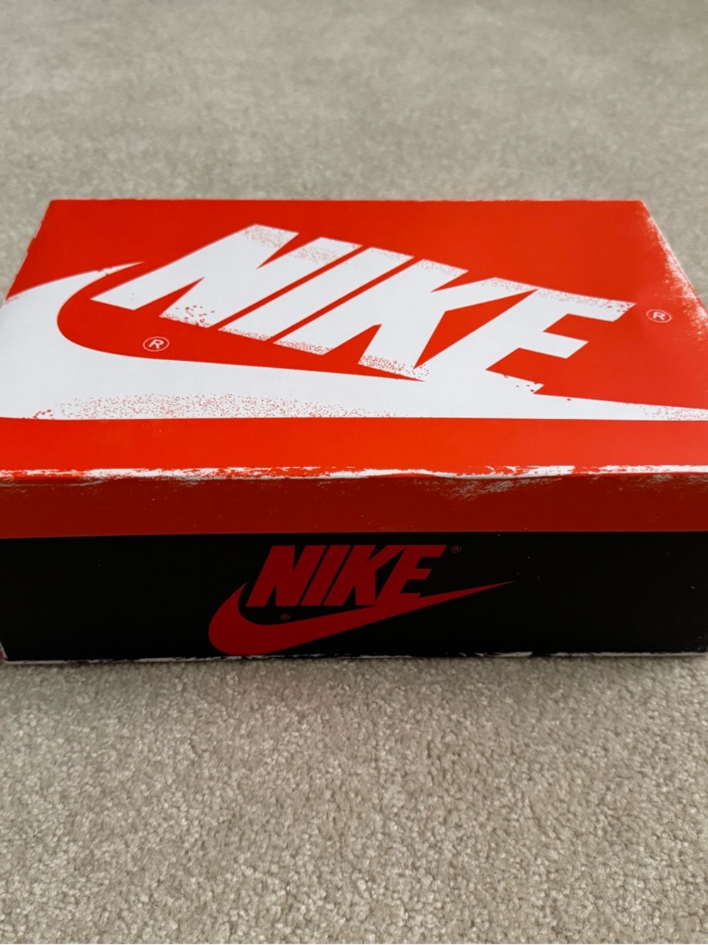 Jordan 1 Retro High OG “Chicago Lost and Found” — Size 10 Men - Picture 7 of 9